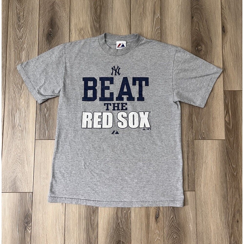Majestic New York Yankees “Beat The Red Sox” Gray Short Sleeve Tee Mens Sz M